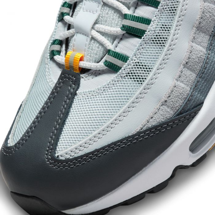 Nike Air Max 95 "Platinum Gorge Green"