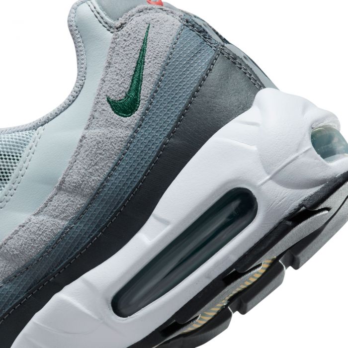 Nike Air Max 95 "Platinum Gorge Green"