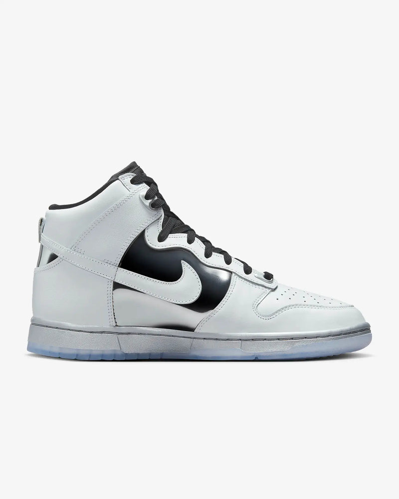 Women Nike Dunk High SE "Chrome"