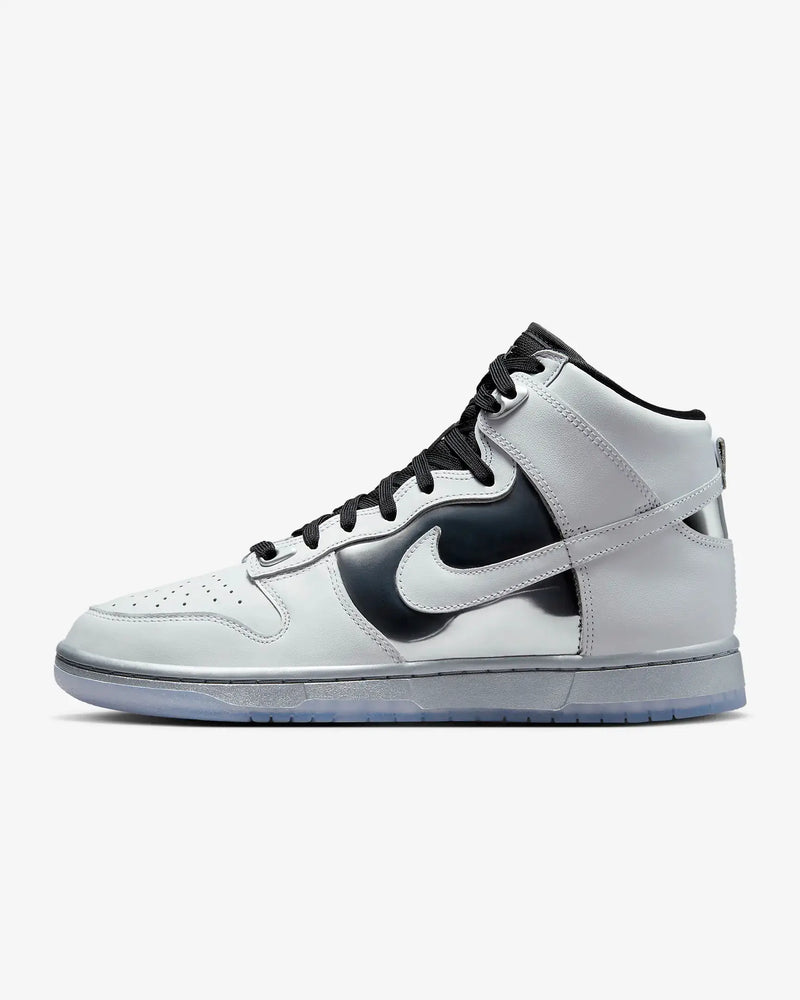 Women Nike Dunk High SE "Chrome"