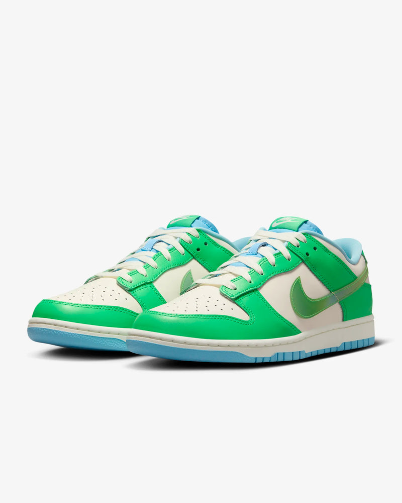 Nike Dunk Low "Green Shock"