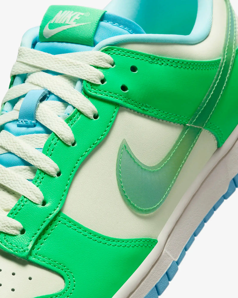 Nike Dunk Low "Green Shock"