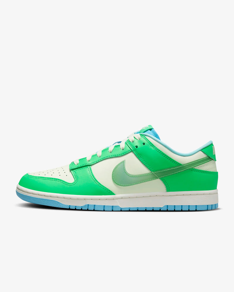 Nike Dunk Low "Green Shock"