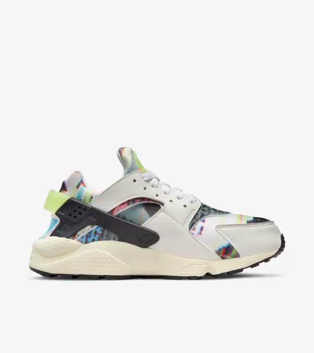 Women Nike Air Huarache SE "Pixel"